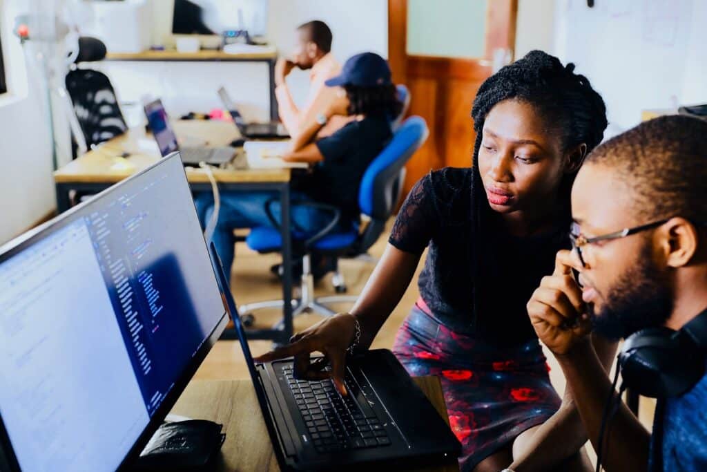 People on a computer working